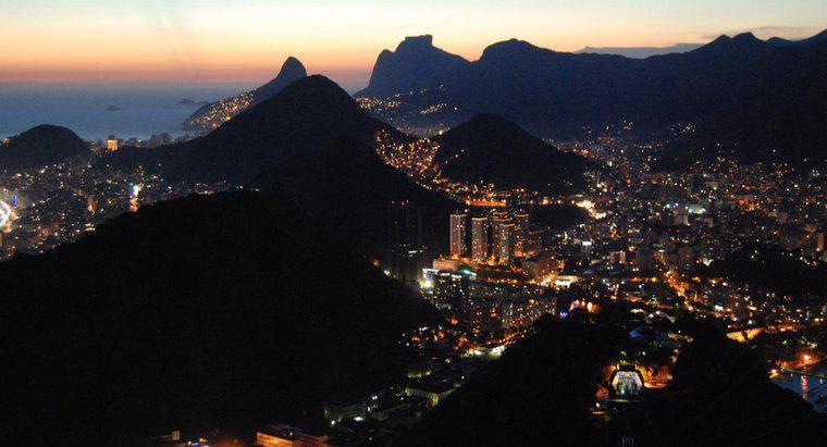 ¿Cuáles son las principales montañas en Brasil?