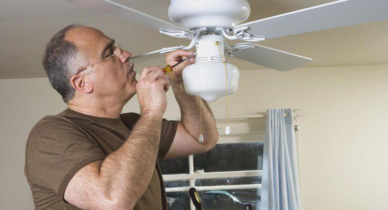¿Cómo reemplazar las aspas del ventilador de techo?