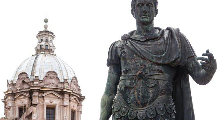 ¿Cuál fue el estilo de liderazgo de Julio César?