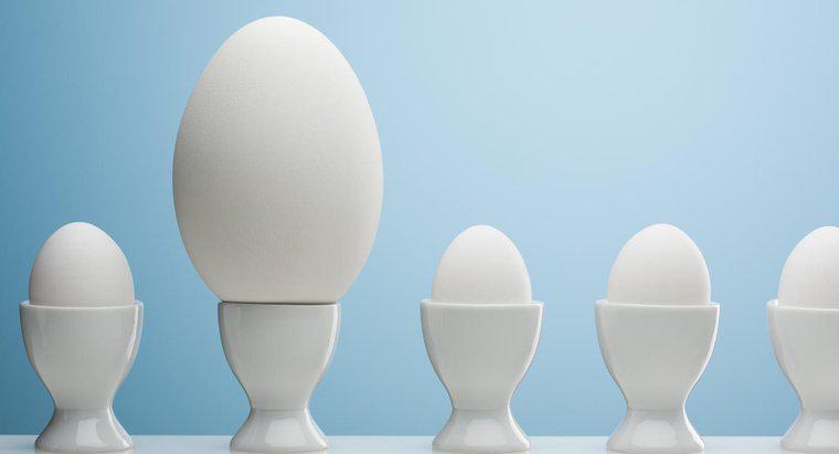¿Cuántos huevos grandes equivalen a un huevo extra grande?