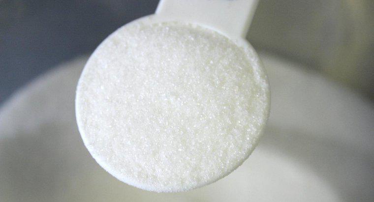 ¿Se puede sustituir el azúcar en polvo por azúcar regular en las recetas?