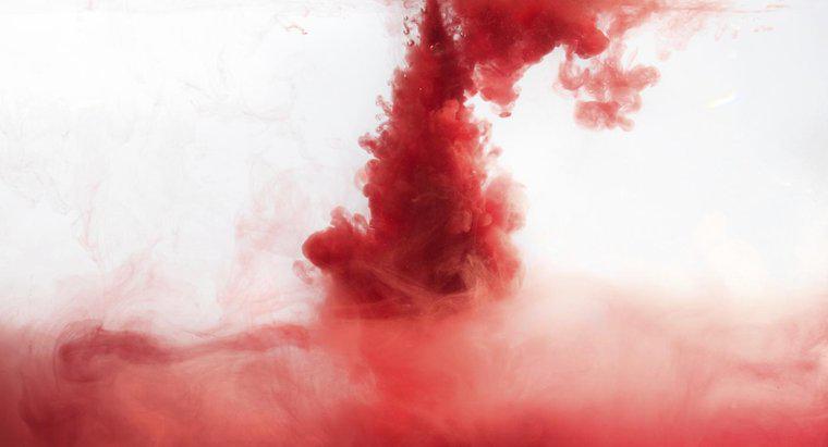 ¿Cuáles son los síntomas de la alergia al tinte rojo?