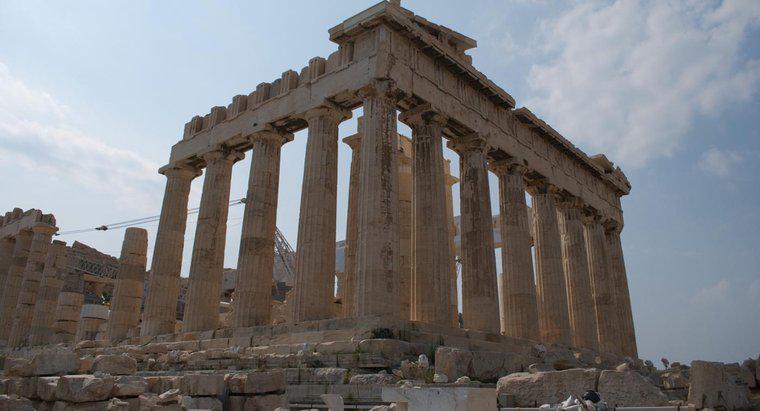 ¿Por qué es famosa Atenas?