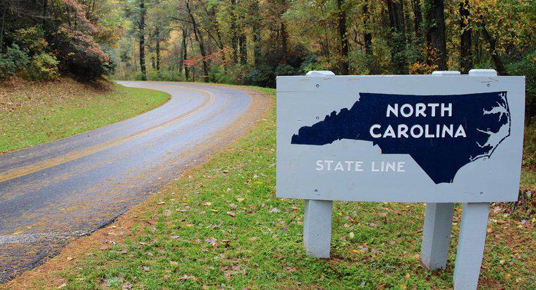 ¿Dónde comienza el Blue Ridge Parkway en Carolina del Norte?