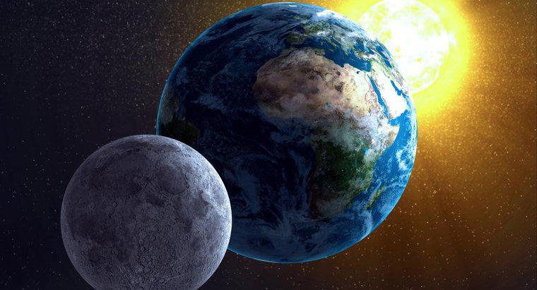 ¿Es el sol más grande que la luna y la tierra?