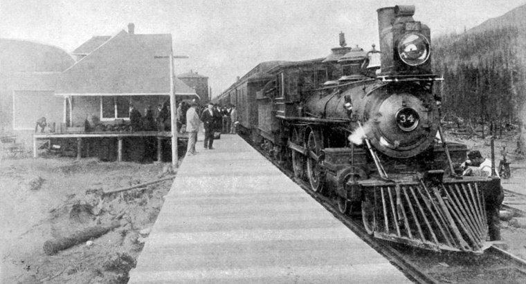¿Cuáles fueron los efectos del ferrocarril transcontinental?