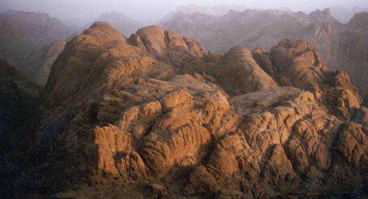 ¿Cuáles son los principales rangos de montaña en Egipto?