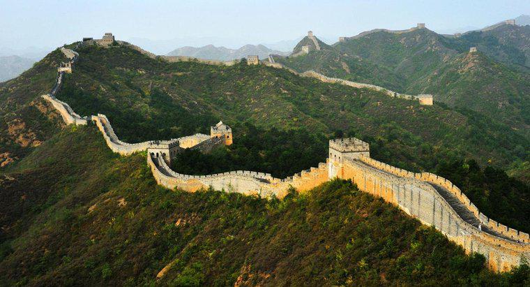 ¿Dónde comienza y termina la Gran Muralla China?