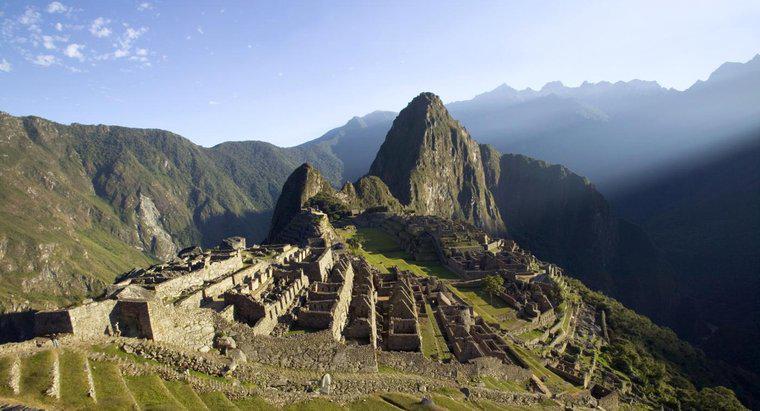 ¿Cómo se adaptaron los incas a su entorno?