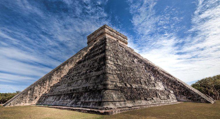¿Qué papel jugó la religión en la vida maya?
