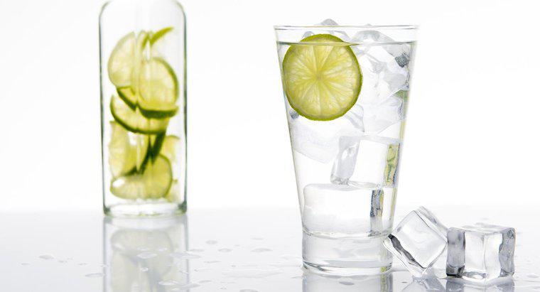 ¿Cómo separa el alcohol y el agua?