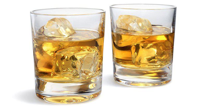 ¿Con qué puedes mezclar el whisky escocés?