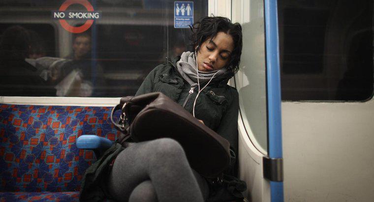 ¿Qué significa que cuando una persona duerme habla?
