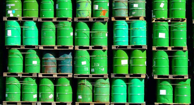 ¿Cuánto pesa un barril de petróleo?