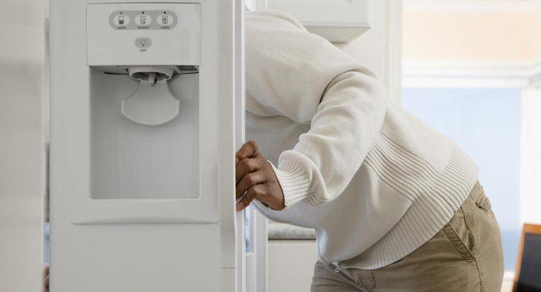 ¿Cómo reemplazar los paneles de la puerta del refrigerador?