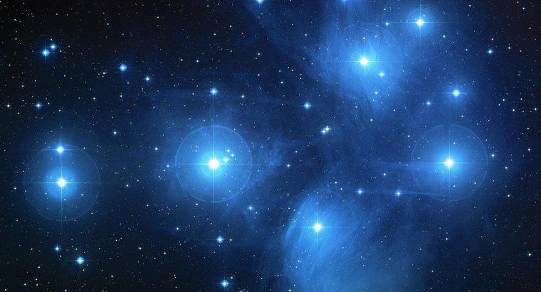 ¿En qué etapa de evolución están la mayoría de las estrellas?