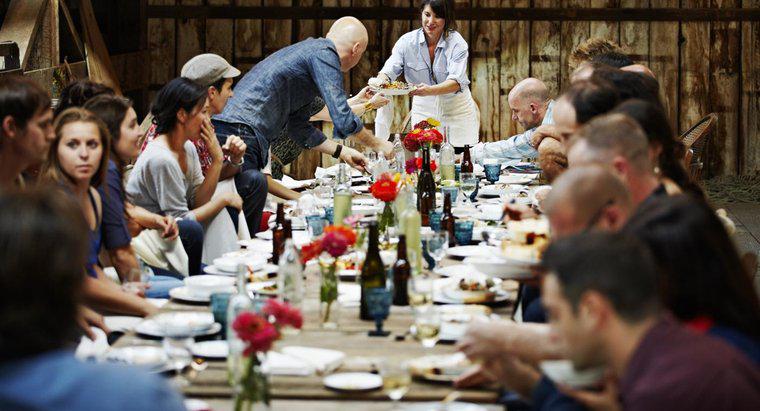 ¿Cómo deben las invitaciones de banquete de una palabra?
