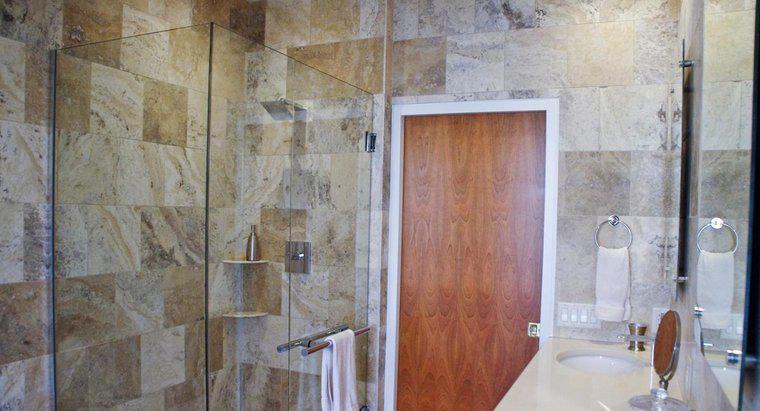 ¿Cuáles son las dimensiones estándar de la cabina de ducha para un hogar residencial?