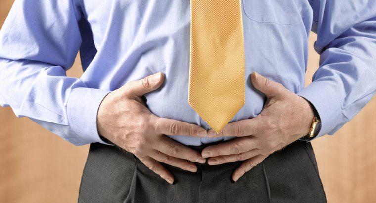 ¿Cuáles son algunas causas comunes de malestar estomacal superior?
