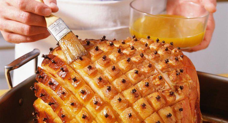 ¿Se puede usar tanto azúcar marrón como miel para hacer glaseado de jamón?