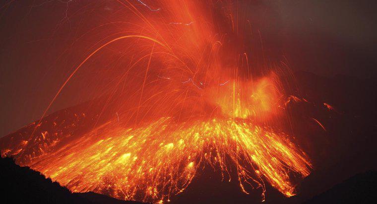 ¿Qué condiciones hacen para una erupción volcánica violenta?