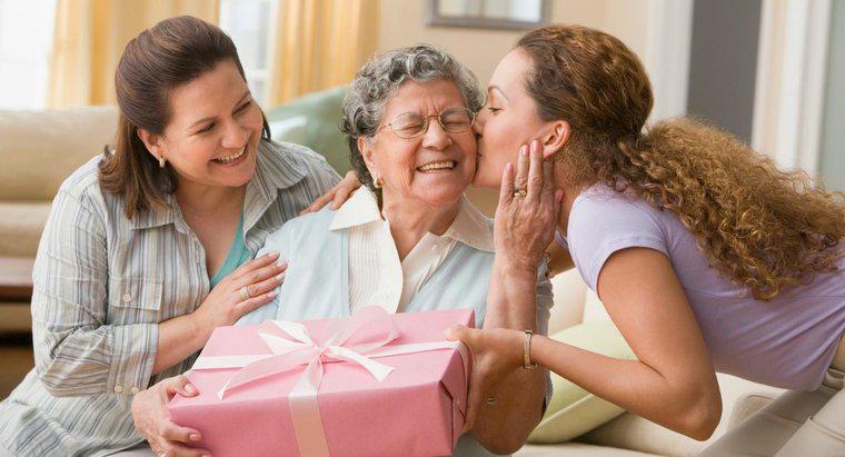¿Qué es un regalo tradicional para un 75 cumpleaños?