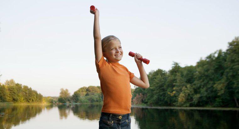 ¿Cuándo es seguro que un niño comience a levantar pesas?