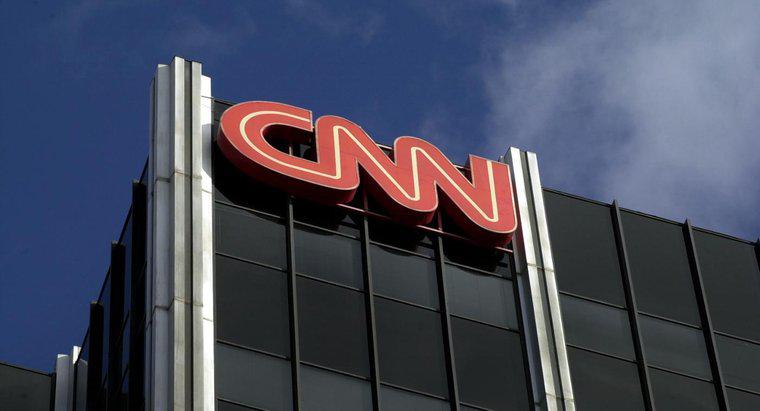 ¿CNN tiene reporteras de noticias femeninas?