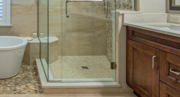 ¿Cuáles son los tamaños estándar para las bases de ducha?