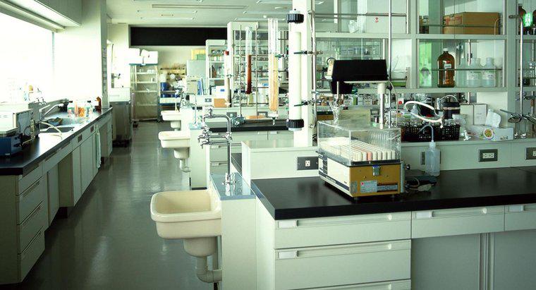 ¿Qué es el equipo de laboratorio de microbiología y cómo se usa?