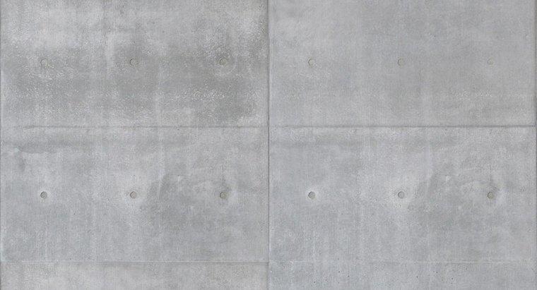 ¿Cuál es el peso de una yarda cúbica de concreto?