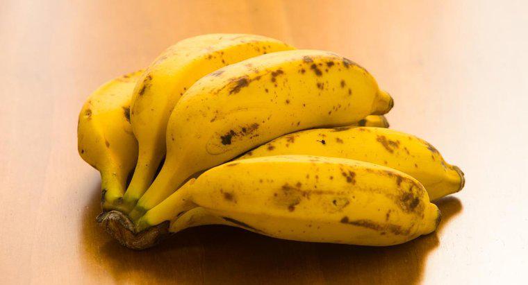¿Cómo se puede hacer que los plátanos maduren más rápido?