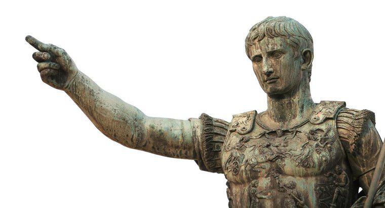 ¿Cuáles fueron algunos de los logros de Augusto César?