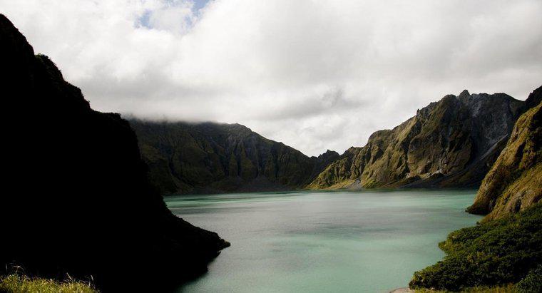 ¿Qué tipo de volcán es el monte pinatubo?