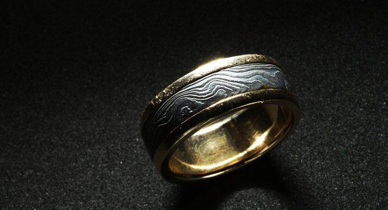 ¿Qué significa el sello dentro de un anillo?