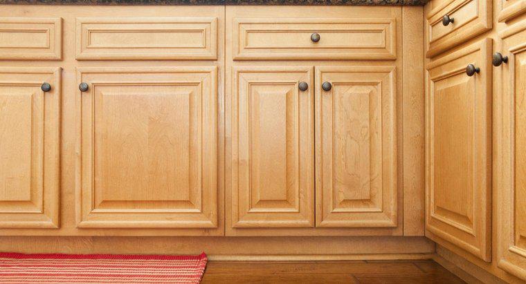 ¿Cuál es la mejor manera de limpiar los gabinetes de madera?