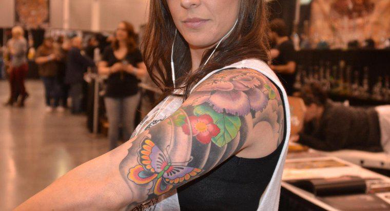 ¿Qué hace que un tatuaje sea un tatuaje de media manga?