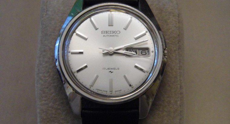 ¿Cómo quito la parte posterior de mi reloj Seiko?