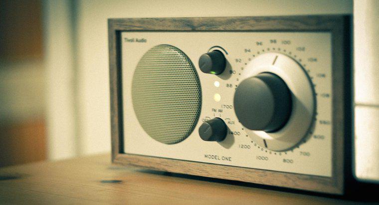 ¿Cuáles son las diferencias entre la televisión y la radio?