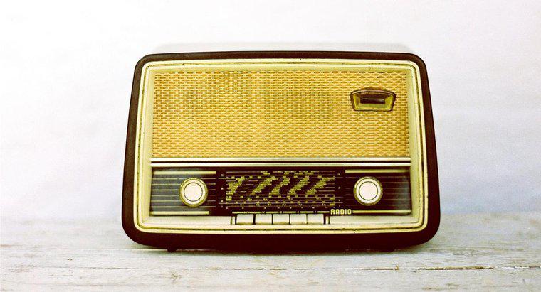¿Quién inventó la primera radio?