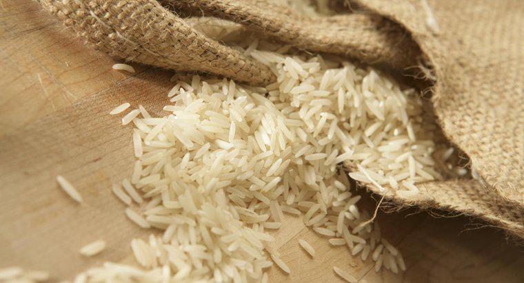 ¿Cuántos granos de arroz hay en una libra?
