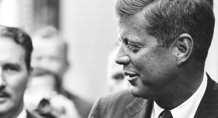 ¿Quién corrió contra Kennedy en las elecciones de 1960?