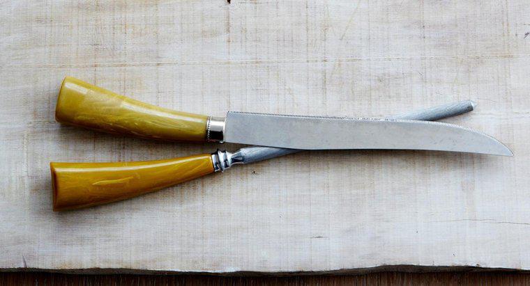 ¿Cómo encuentras el valor de los cuchillos antiguos?