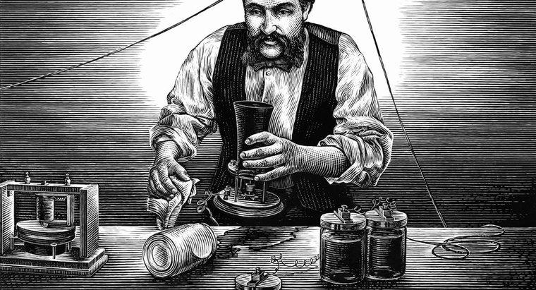 ¿Qué inventó Alexander Graham Bell?