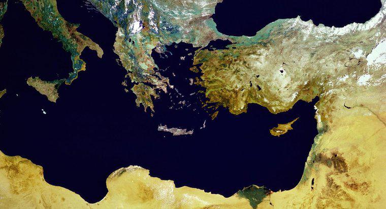 ¿Qué países bordean el mar Mediterráneo?