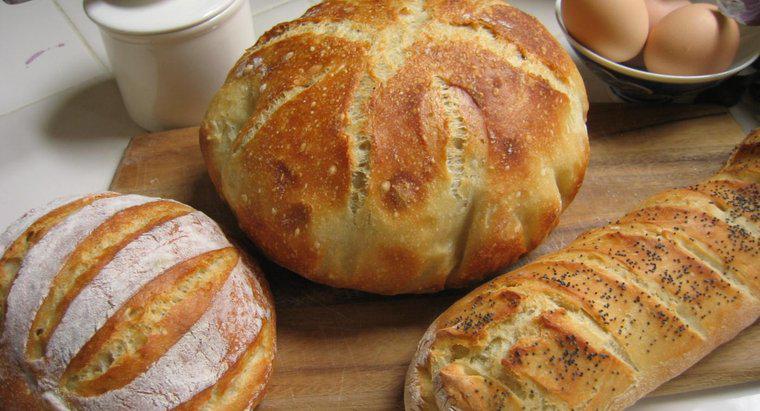 ¿Cuáles son las diferencias entre los panes Miche y Baguette?