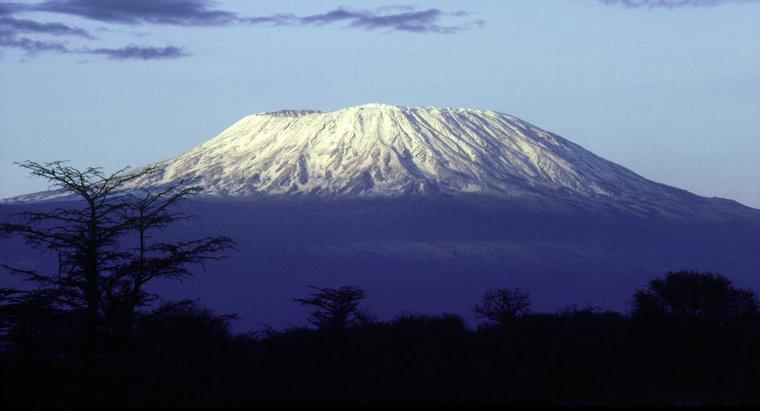 ¿Cuál es la ubicación del Monte Kilimanjaro?