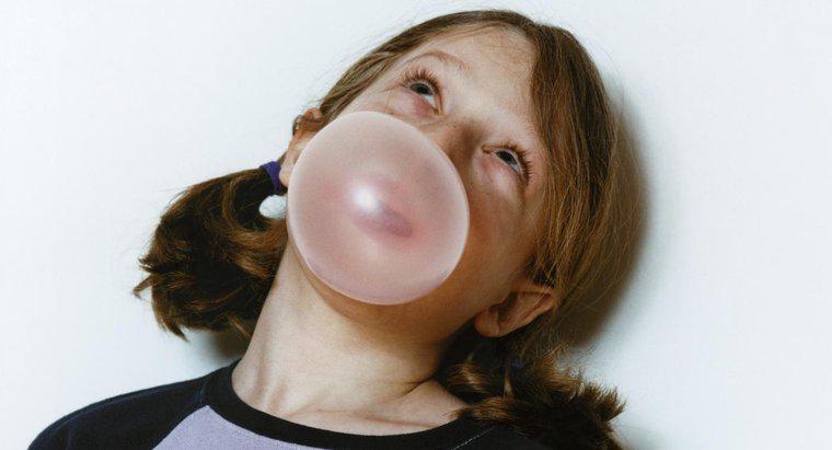 ¿Qué hace Bubblegum Blow Bubbles?