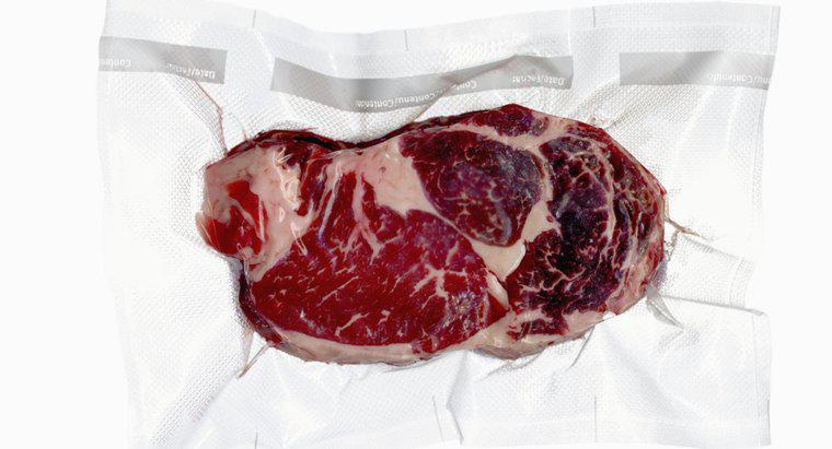 ¿Qué sucede si deja la carne congelada a temperatura ambiente durante la noche?