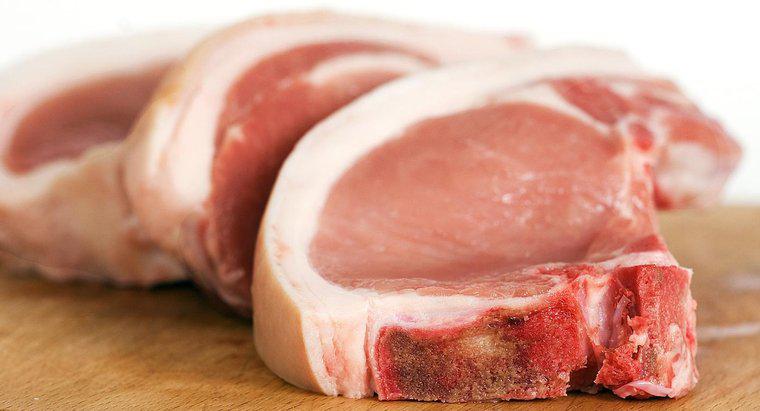 ¿Cuánto tiempo puede permanecer la carne cruda a temperatura ambiente?
